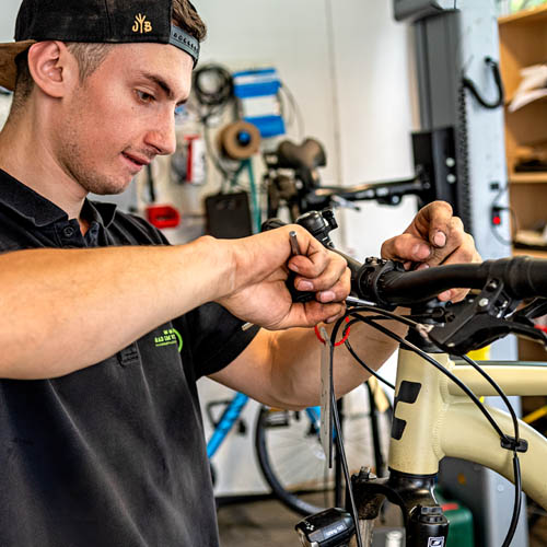 Rad im Veedel in Köln-Poll - Fahrradgeschäft